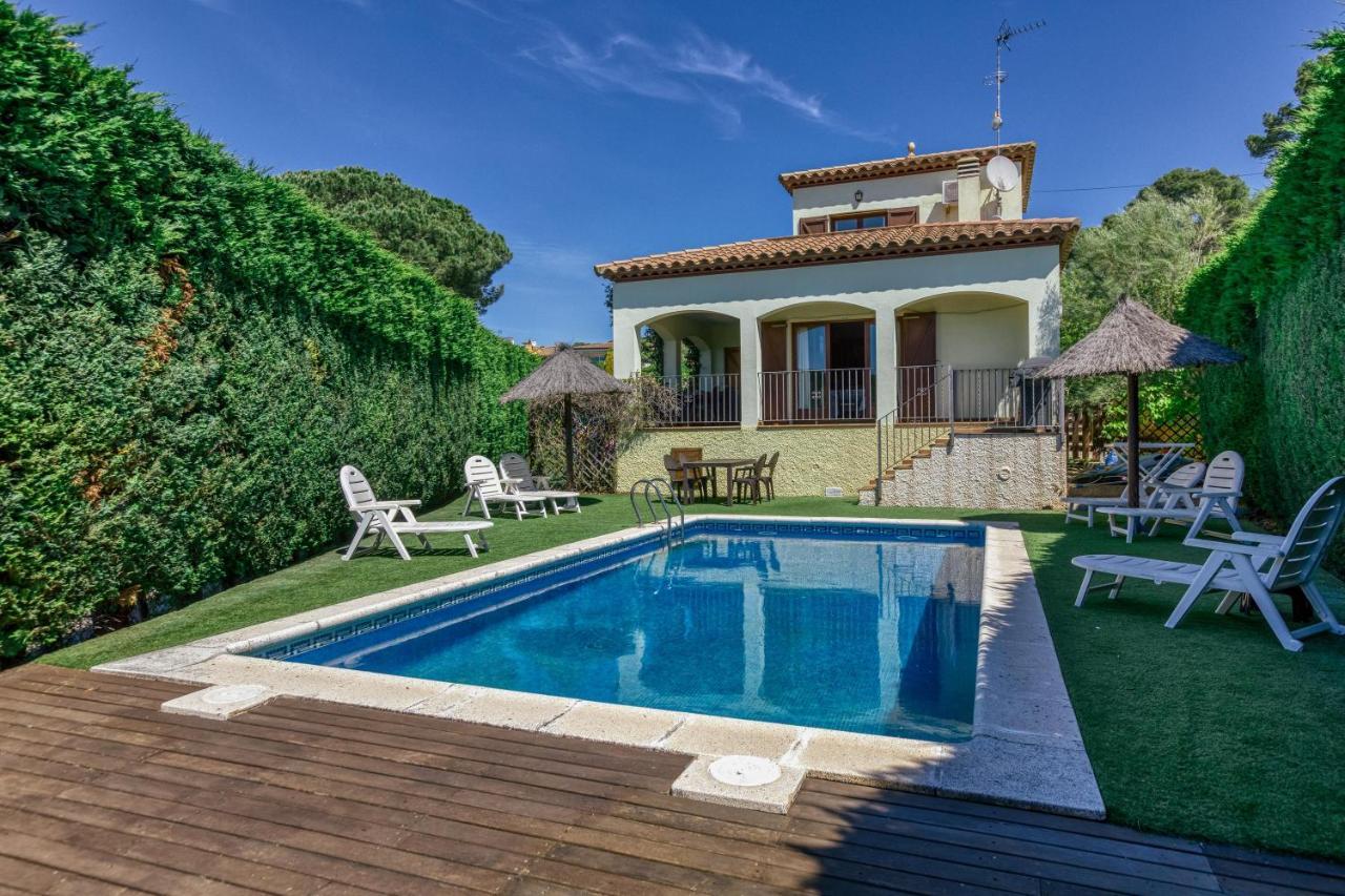Fantastic Family Villa ลาเอสตาร์ติต ภายนอก รูปภาพ